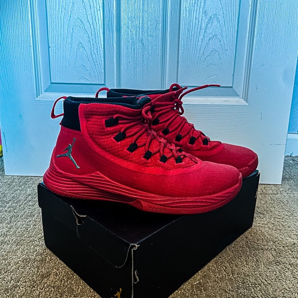 A1-AUTHENTIC, Jordan Superfly’s , size 11.5 , Perfect condition - Picture 1 of 4